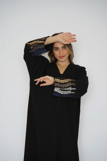 عبايات سوداء عباية سوداء
