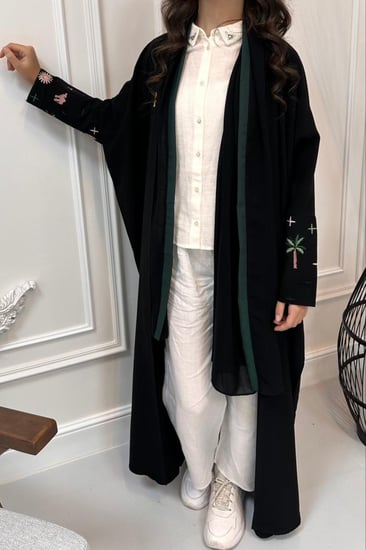 عباية اليوم الوطني