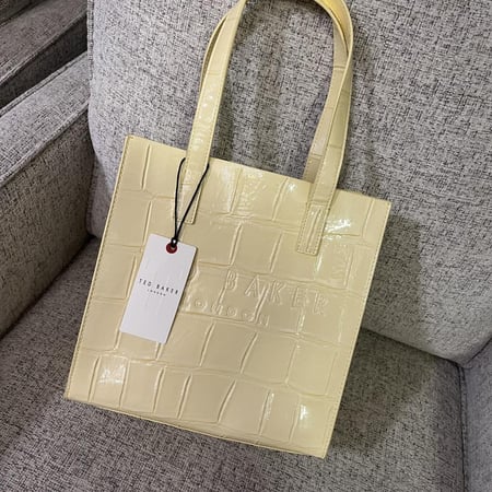 كيس صغير تيد بيكر Ted Baker