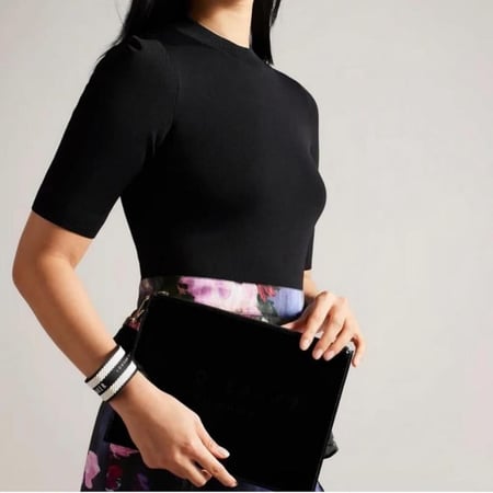 باوتش اسود تيد بيكر Ted Baker