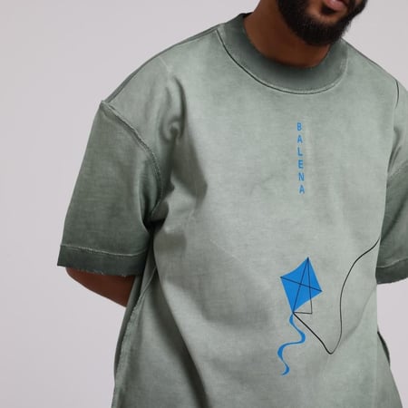 تيشرت رمادي مقلوب || Gray inside-out t-shirt