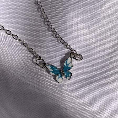 سلسال فراشة