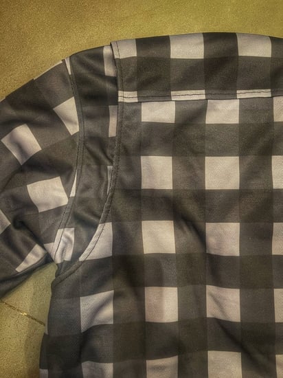 قميص كاروهات مع حماية كاملة