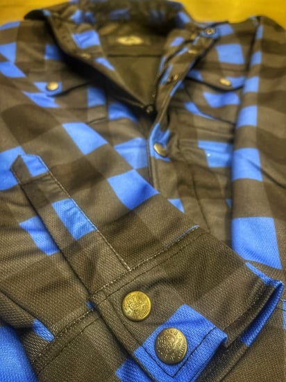 قميص كاروهات مع حماية كاملة