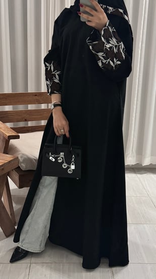 عبايه هناي مع طرحه