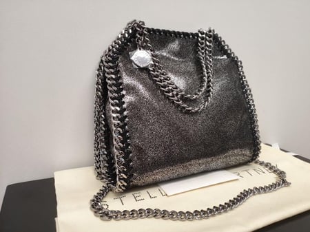 ستيلا مكارتني -لامعه سير فضي- Stella McCartney Falabella