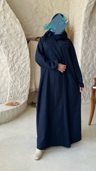 عباية جوخ بياقة انيقة