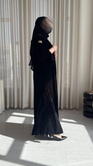 عباية مخمل  قصة كلوش على تدخلية مع هدب