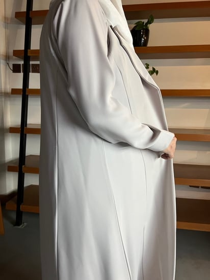 عباية كريب سيراميك بياقة كلوش