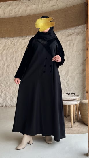 عباية كتان بياقة واكمام مخمل