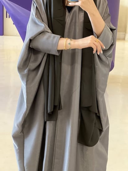 عباية نص بشت حرير