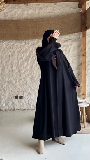 عباية جوخ كلوش بياقة بني