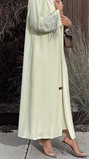 عباية تفته حرير بياقة مع شك فالكم