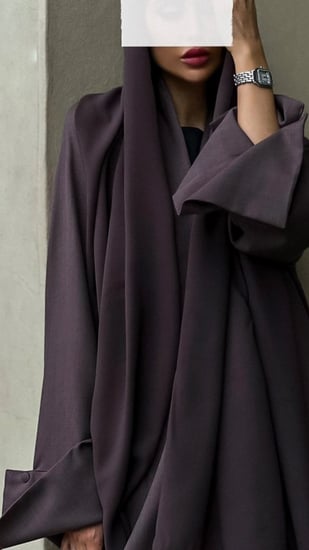 عباية لنن كسرات فالظهر مع اكمام انيقه