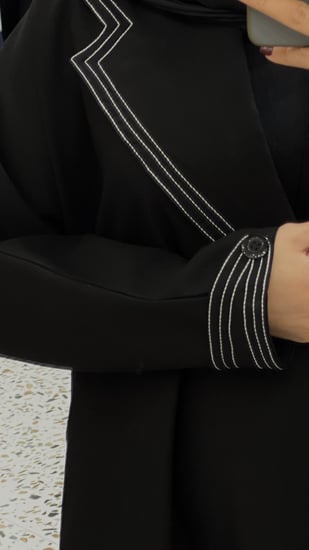 عباية كتان كلوش بياقة مع تطريز ابيض