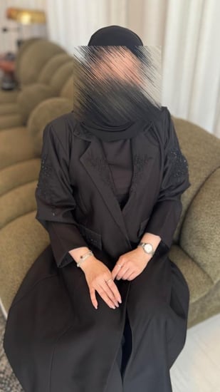 عباية كتان تطريز شك يدوي ع الاكمام قلاب