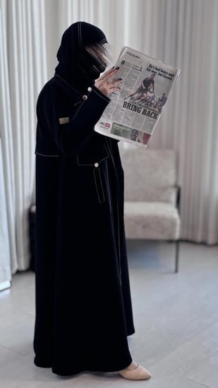 بليزر رسمي كريب سيراميك مبطن حرير مع دق انيق بياقه وقصه فالظهر