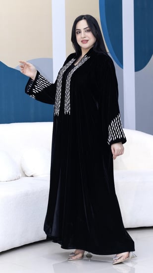 مخمل كوري تطريز ياقه واكمام