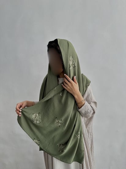 اخضر مطرز اخضر