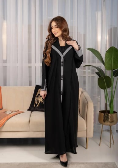 عباية ملونه لإطلالة مبهجة وعصرية