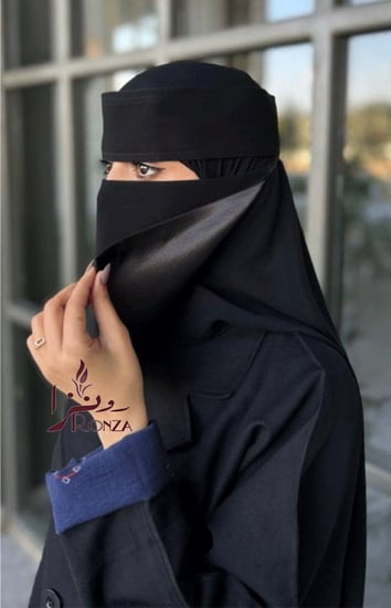 نقاب مبطن حرير مناسب للاستخدام اليومي والمناسبات