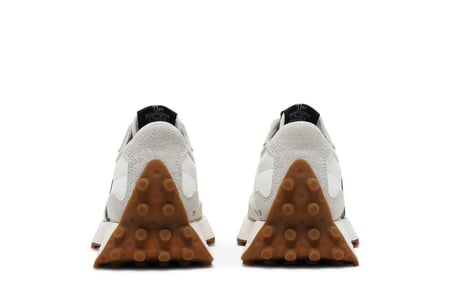 Wmns 327 'Moonbeam Outerspace'