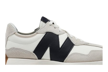 Wmns 327 'Moonbeam Outerspace'
