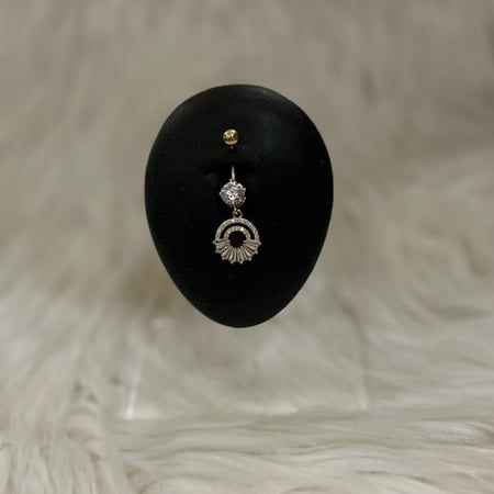 هديل - حلق طبي - Piercing
