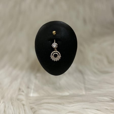 هديل - حلق طبي - Piercing