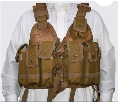 حمالة 6 مخازن رشاش  (اسود-بني)