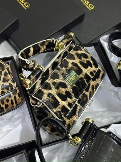 شنطة دولتشي اند غابانا سيسلي