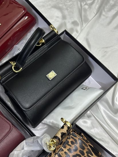 شنطة دولتشي اند غابانا سيسلي