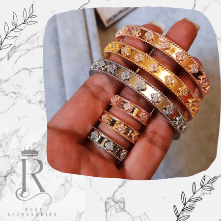 مجموعة اساور فان كليف ال٣ الوان