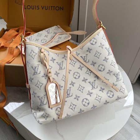 CarryAll PM بنمط Monogram