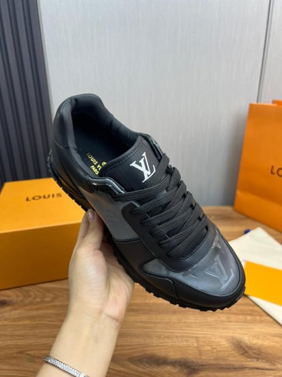 LV Run away sneakers