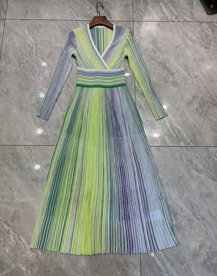 فستان طويل زجزاج ترندي مكس الالوان