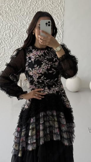 فستان طويل فخم للمناسبات