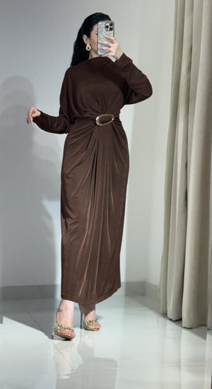 فستان انيق وراقي استرتش لاميه