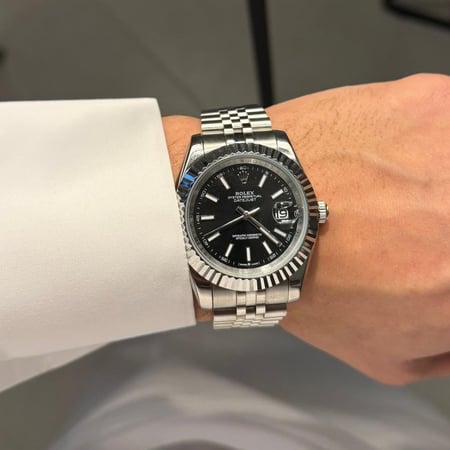 رولكس عداد اسود