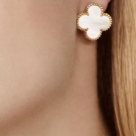 حلق فان كلييف وردة كبيرة ذهب عيار 18 مرصع بالأحجار طبق الأصل