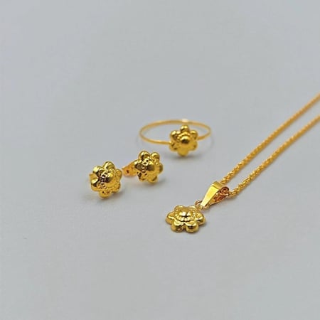 طقم ذهب عيار 18 - 18k Set