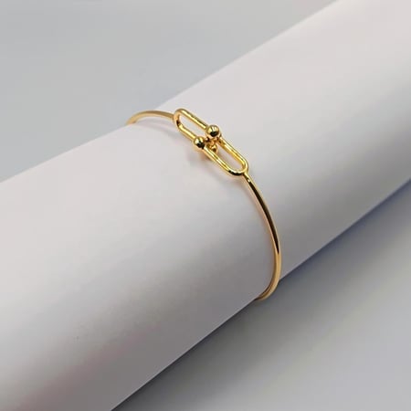 18k Gold  Bangle