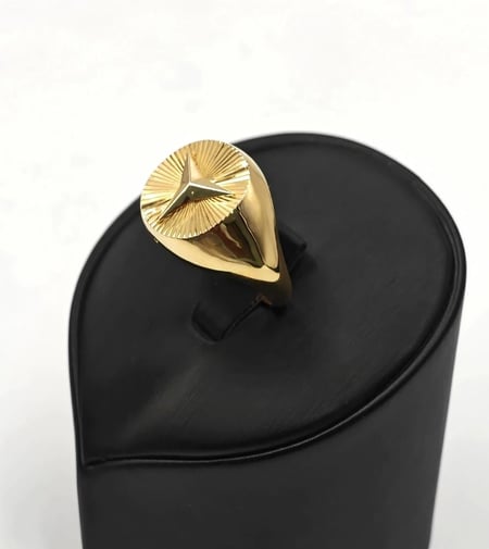 خاتم ذهب عيار - 18K Gold Ring
