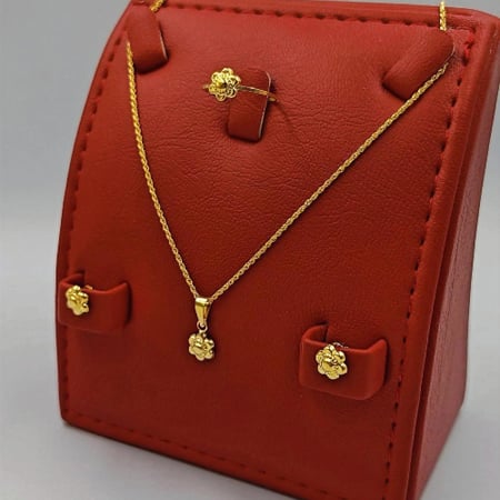 طقم ذهب عيار 18 - 18k Set