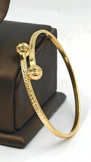 Bangle 18K Gold - سوار ذهب عيار 18