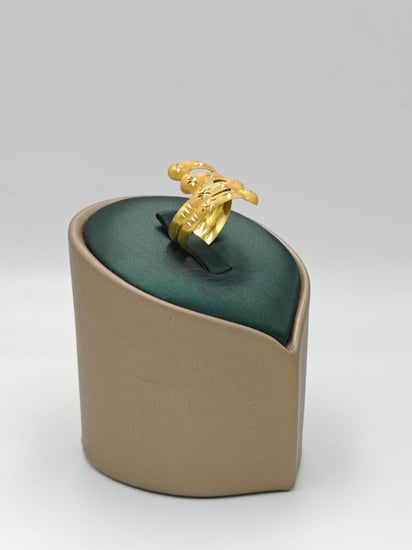 Ring 21K Goldخاتم ذهب عيار 21