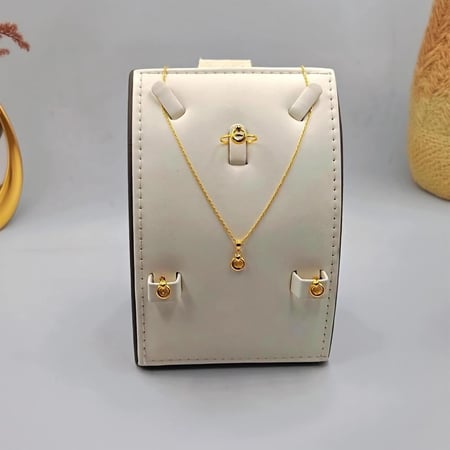 طقم ذهب عيار 18 - 18K Gold Set