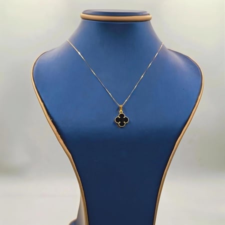 Van Cleef Necklace - عقد فانكليف
