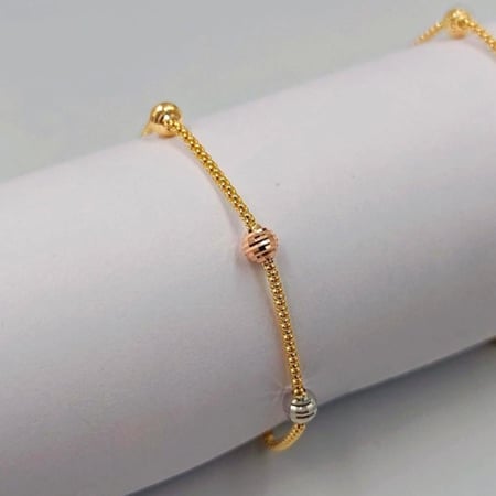 اسوارة ذهب عيار 18-18K Gold Bracelet