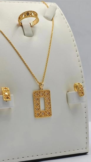 طقم ذهب عيار 21 - 21K Gold Set